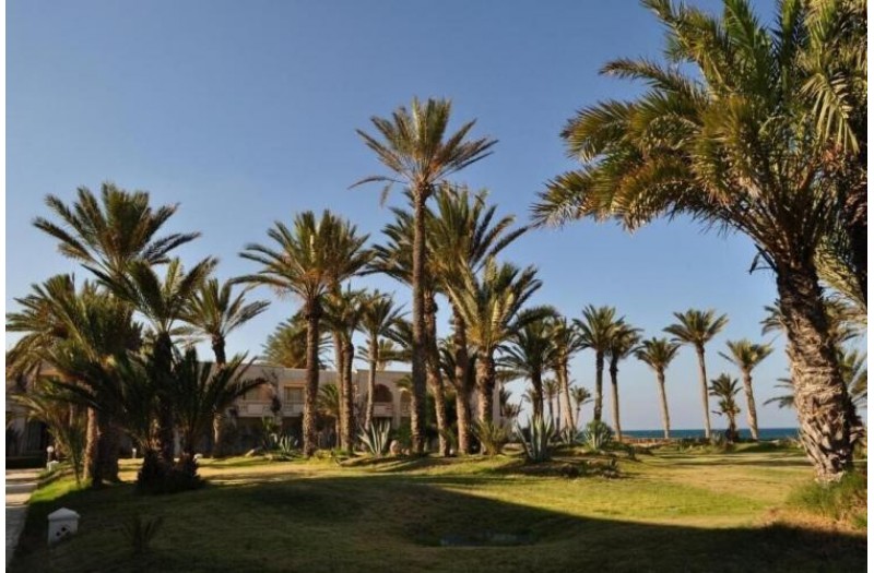 Готель Zita Beach Resort, 4★