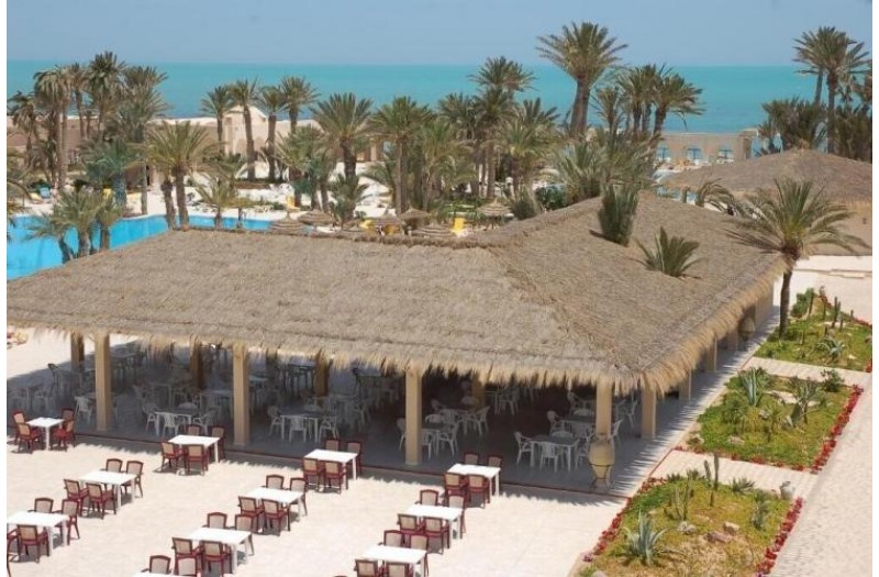 Готель Zita Beach Resort, 4★