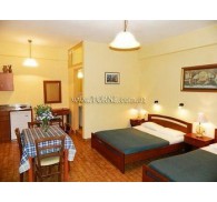 Готель Zorbas Village Hotel, 2★